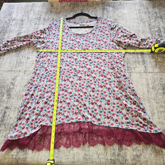 Logo Lori Goldstein Tunic Top Womens 2XL Floral Super Soft Lace Hem Stretch Boho - Picture 6 of 11